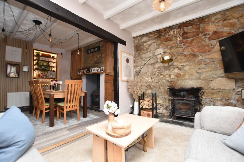 Lounge Dining Area