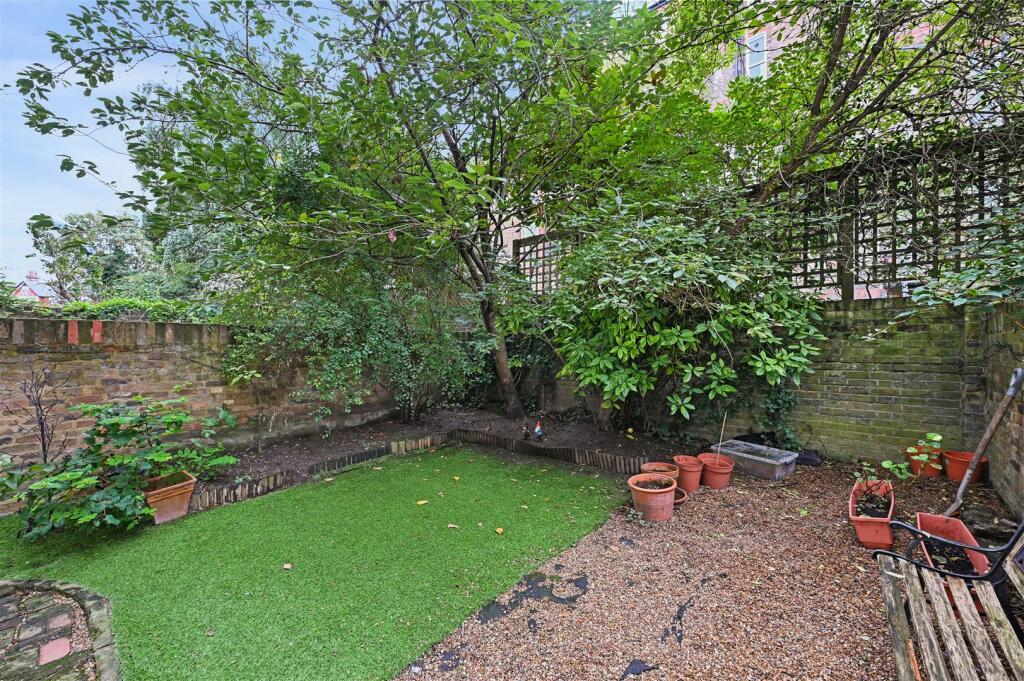 Bolingbroke Road - GardenA1 (1).JPG