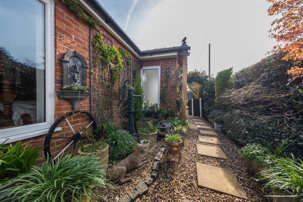 Owl Cottage-054.jpg