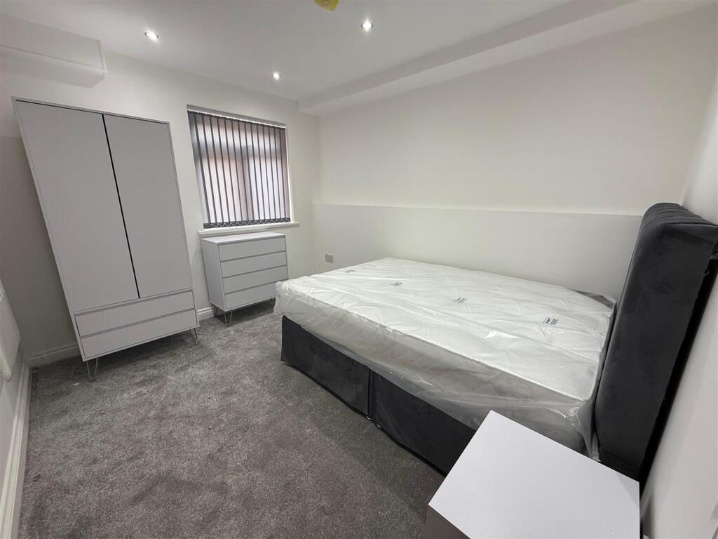 bedroom.jpg