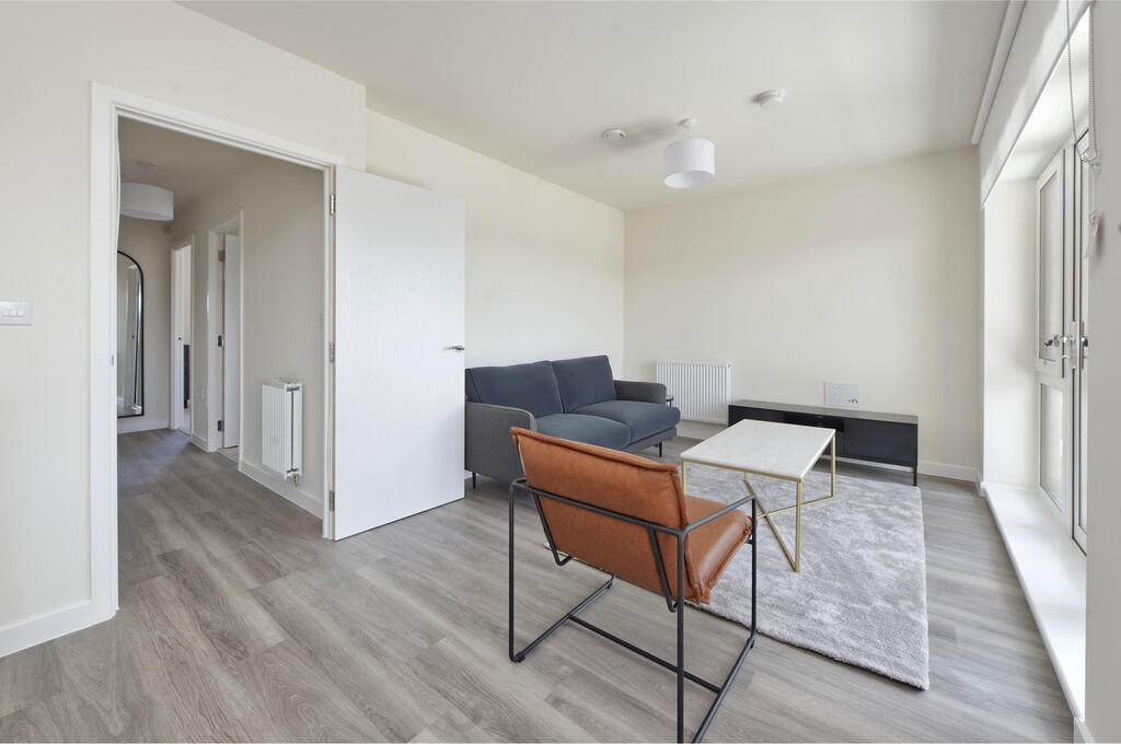 flat 16 honeysuck...