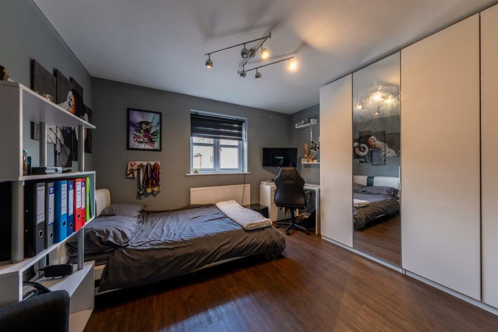 3 Spring Mews-037.jpg