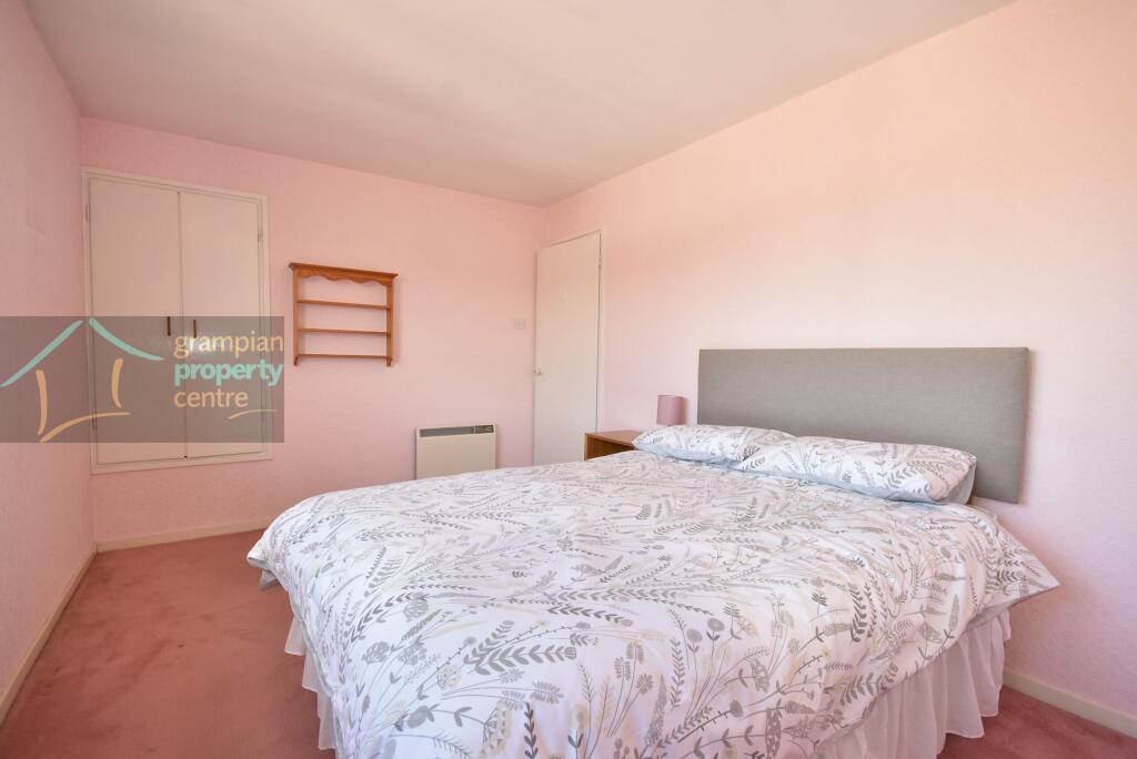 Bed 1 3rd .JPG