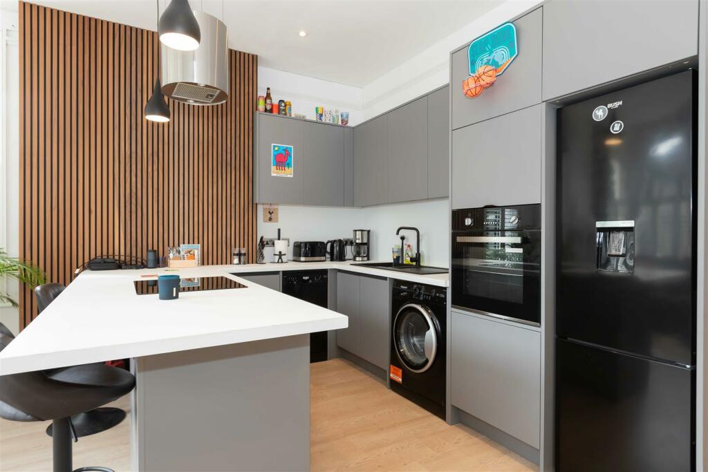 1 143 Heene rd_2.JPG