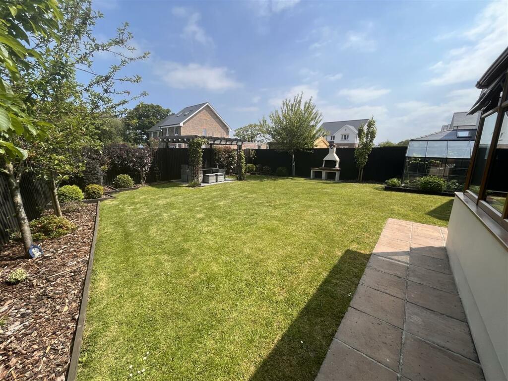 rear garden 3.JPG
