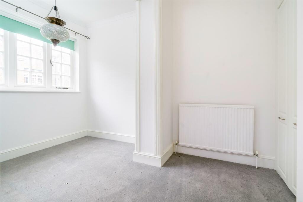 Bedroom 2.jpg