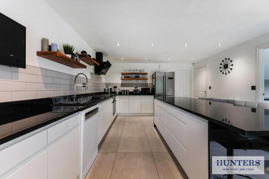 96930_7 Calverley Court Brayton (8) - Copy_low.jpg