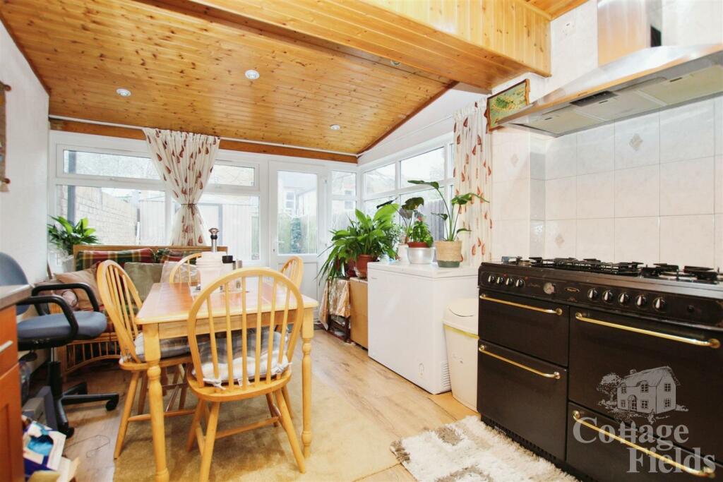 kitchen 20diner 20 283 29.JPG