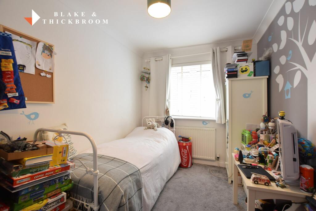 BEDROOM FIVE