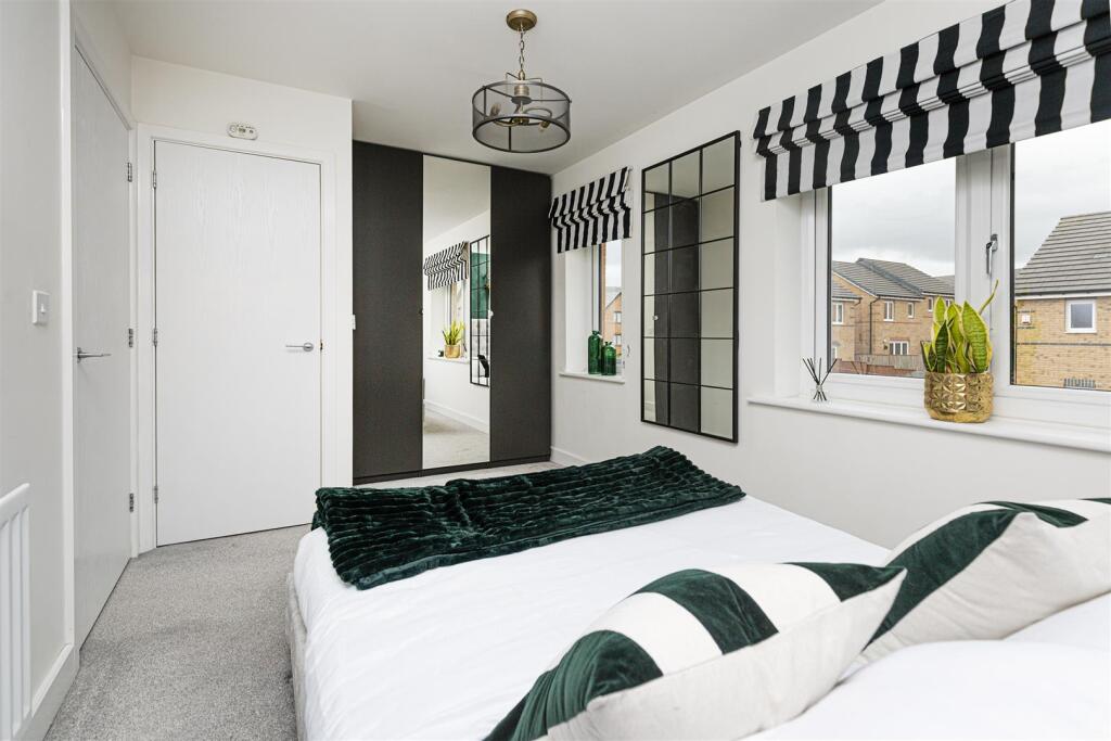 Bramleys Estate Agents - Lapwing Close - Crosland 