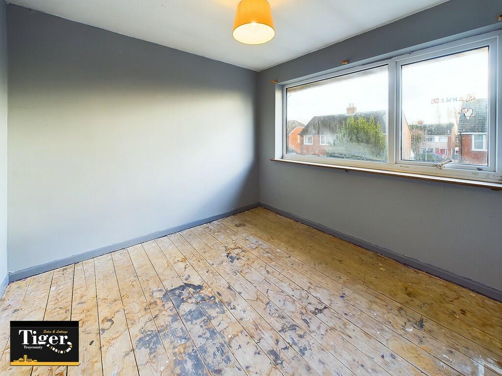 CAM02176G0-PR0415...