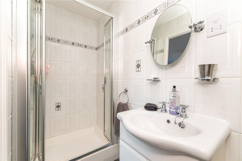 Master En-Suite