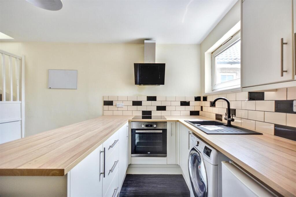 Flat Living Kitchen_3.jpeg