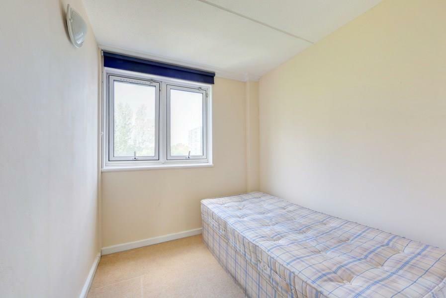 9_faulkner_court_bed