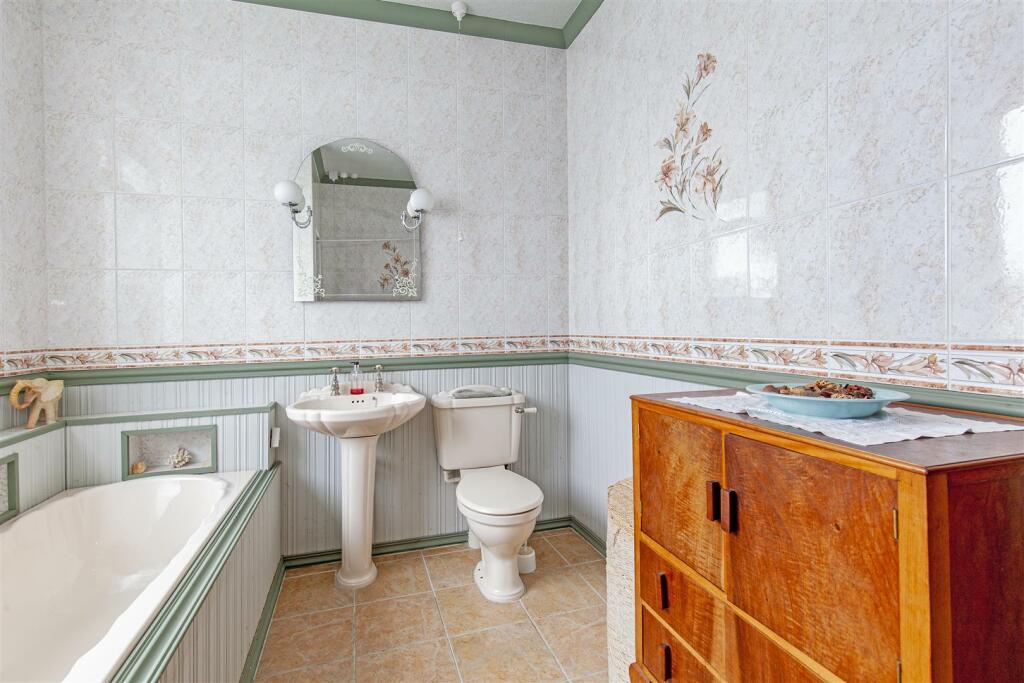 Bathroom-2.jpg
