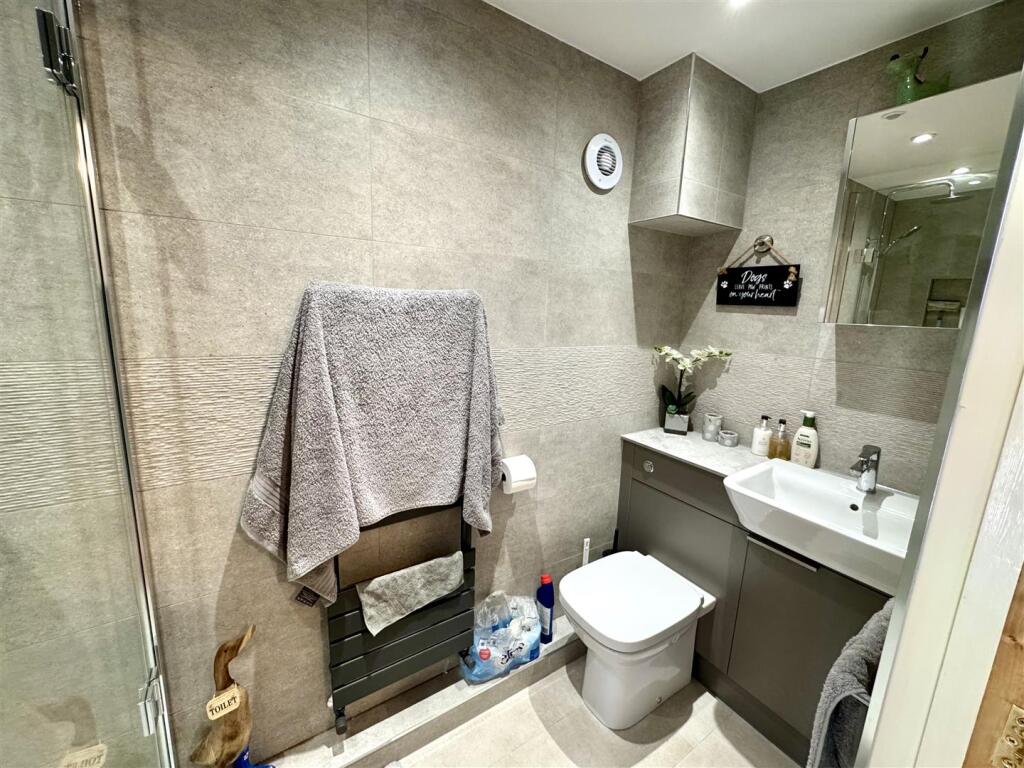 GROUND FLOOR WC