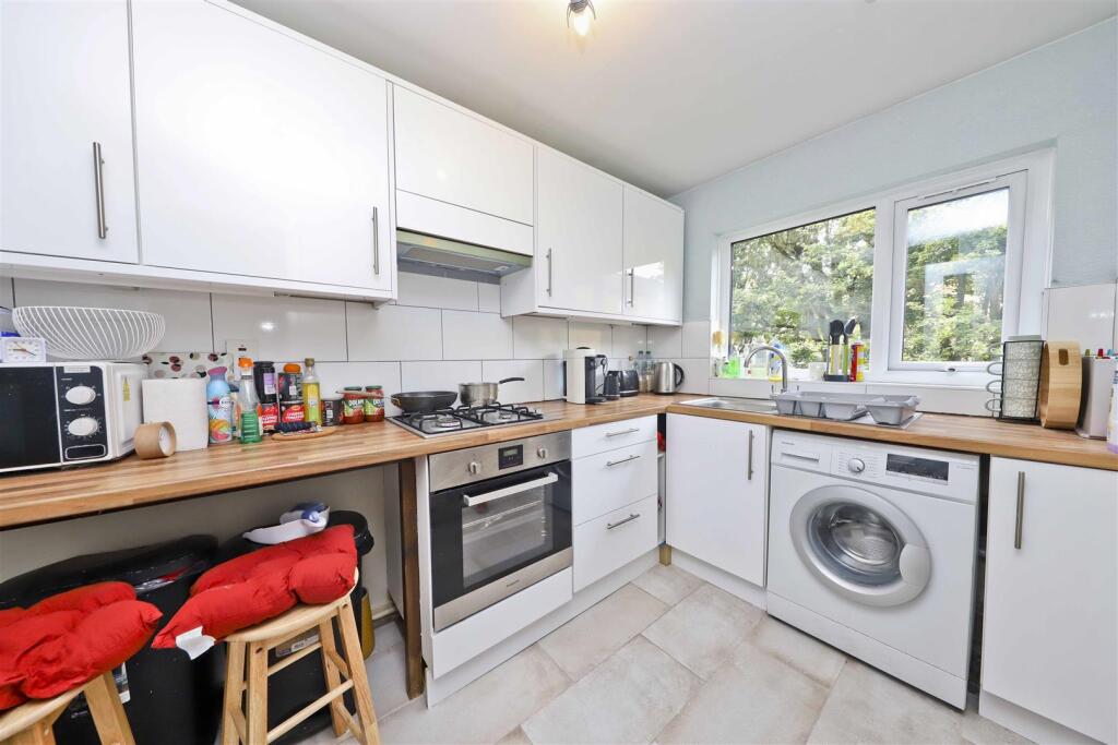 Kitchen.JPG
