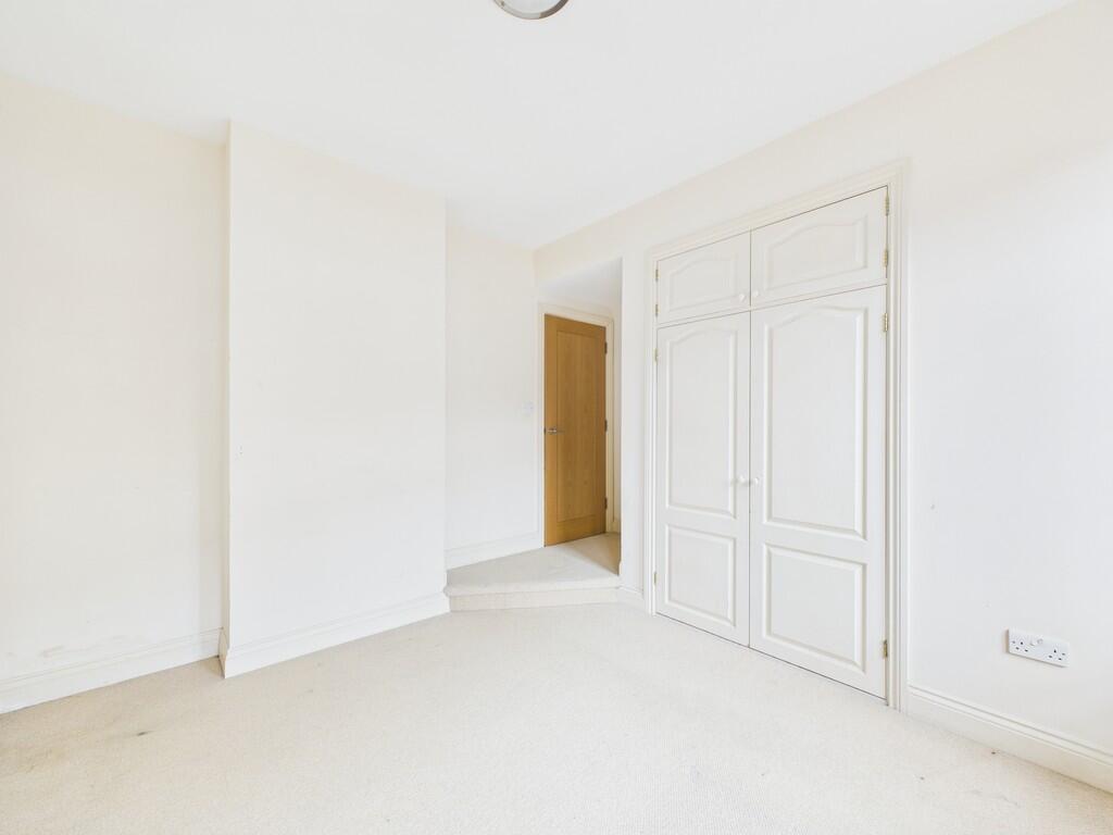 CAM04018G0-PR0381...