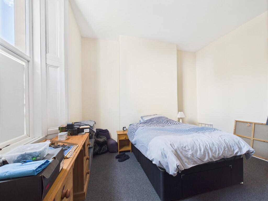 CAM02089G0-PR0533...