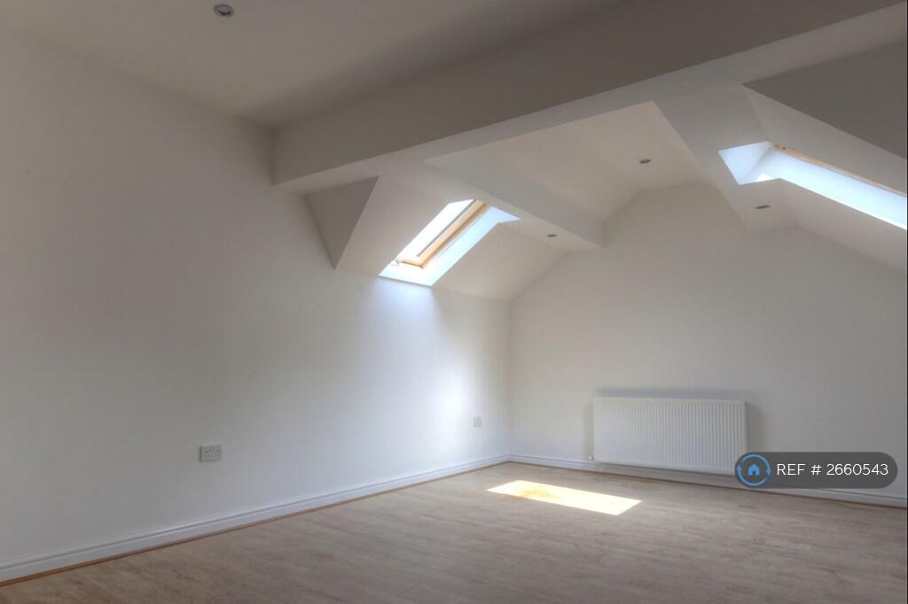 Top Floor Bedroom 