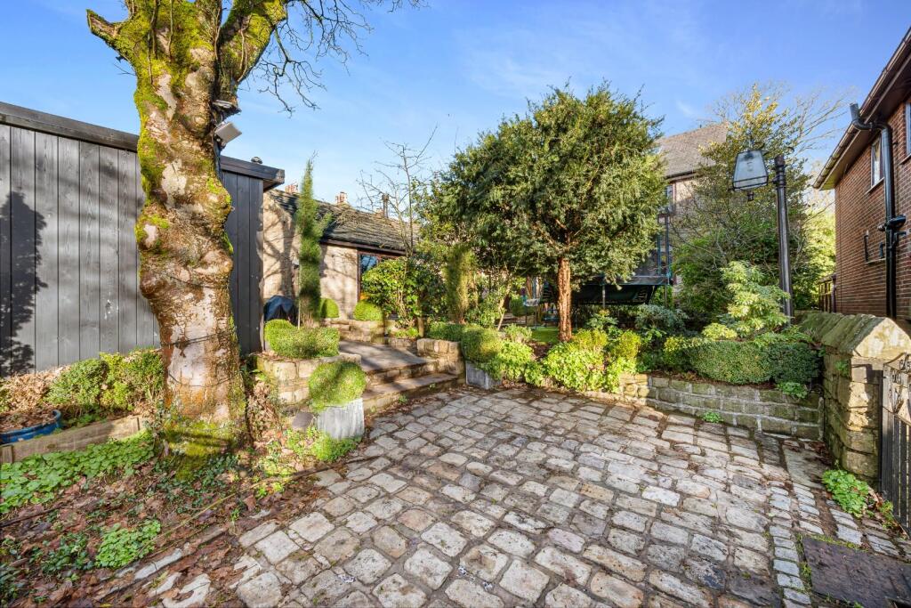 The Coach House External-5.jpg