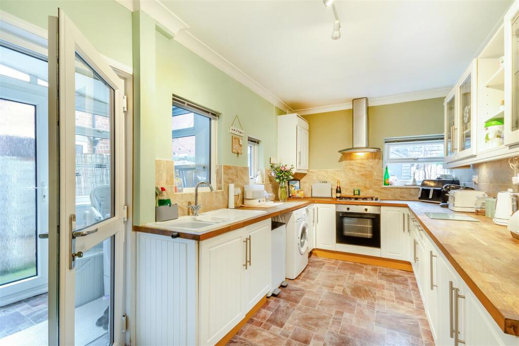 8675050-interior10.jpg