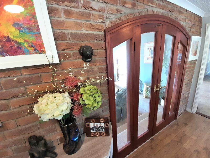 Doors from Entrance Hall to Lounge