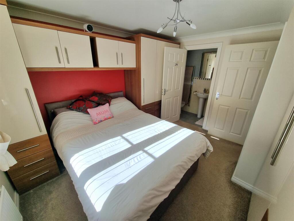 Bed 1.1.jpg