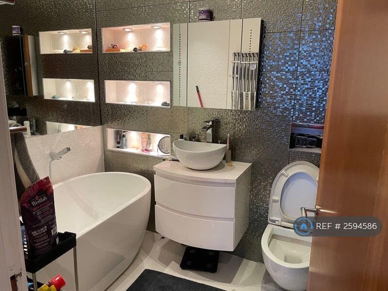 Ensuite Bathroom
