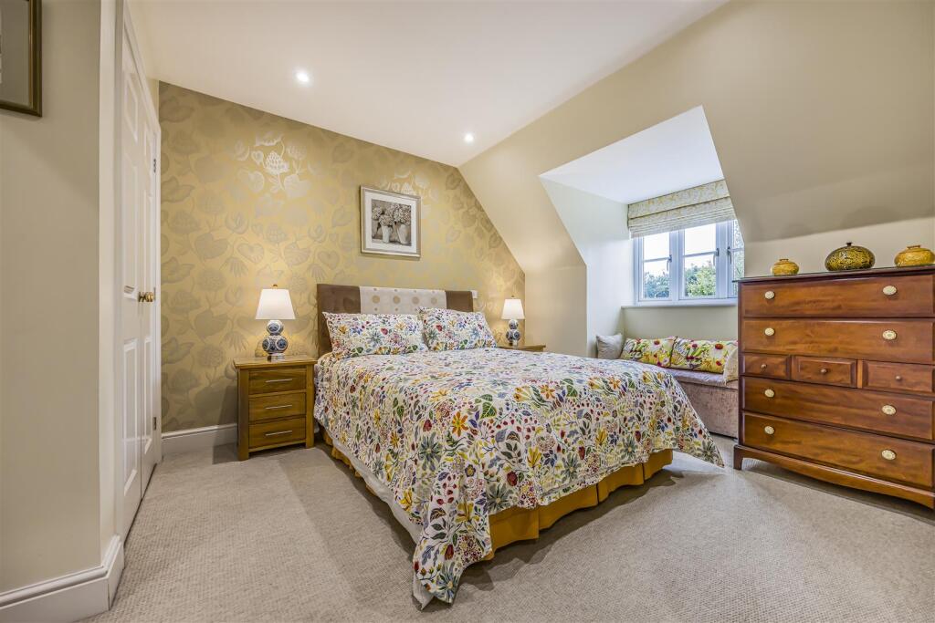 2 Clarendon Close, Denmead-PorticoMarketing-O'Hara