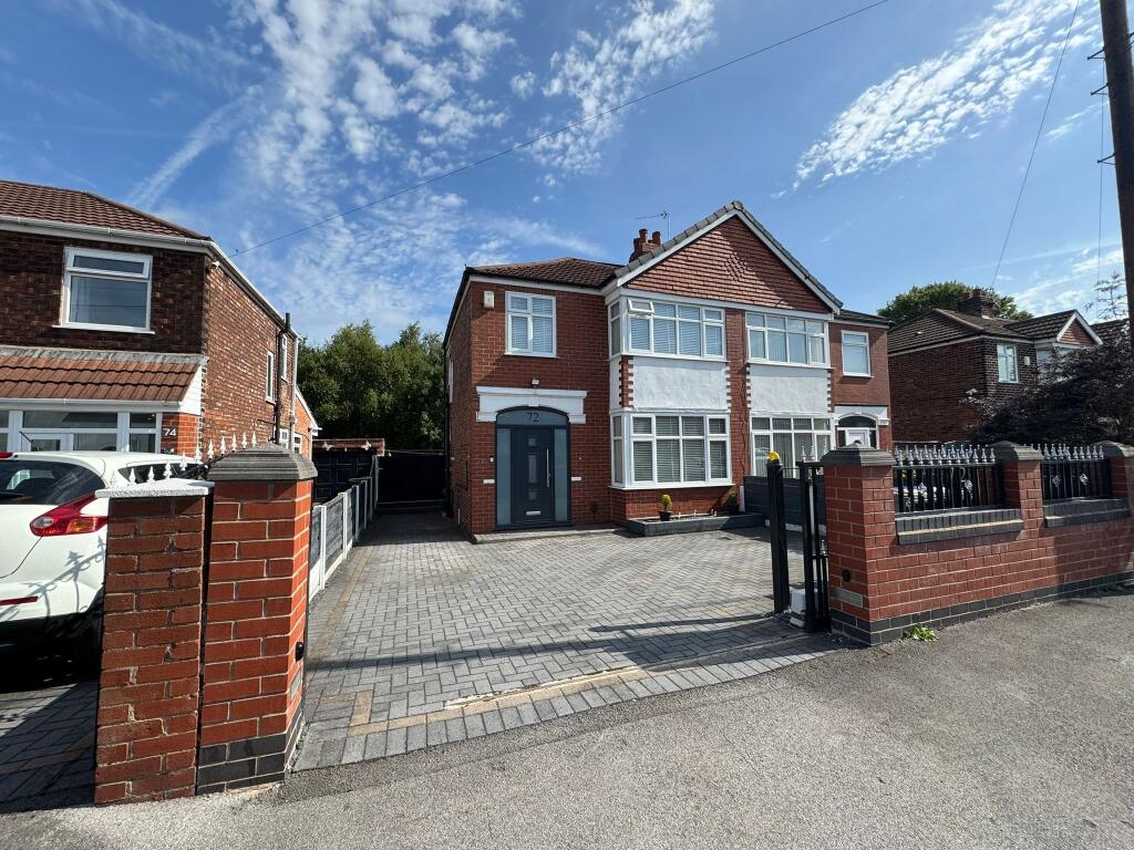 3 Bedroom semi detached for Rent