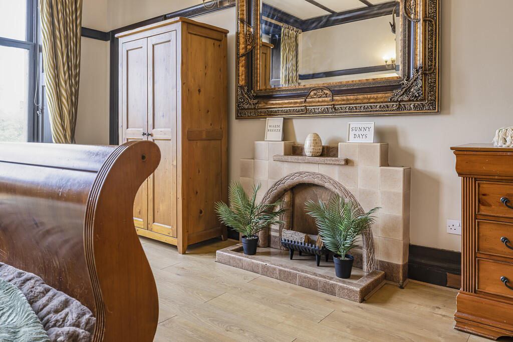 38-print-25 Queen...