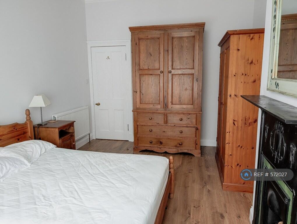 Front Bedroom