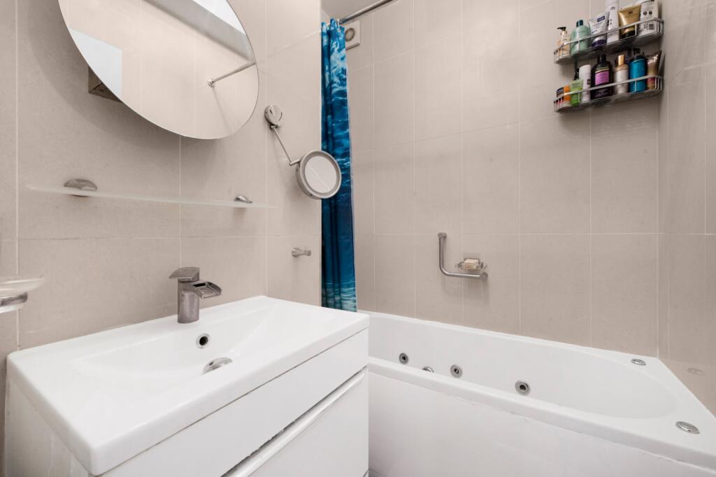 Bathroom 2