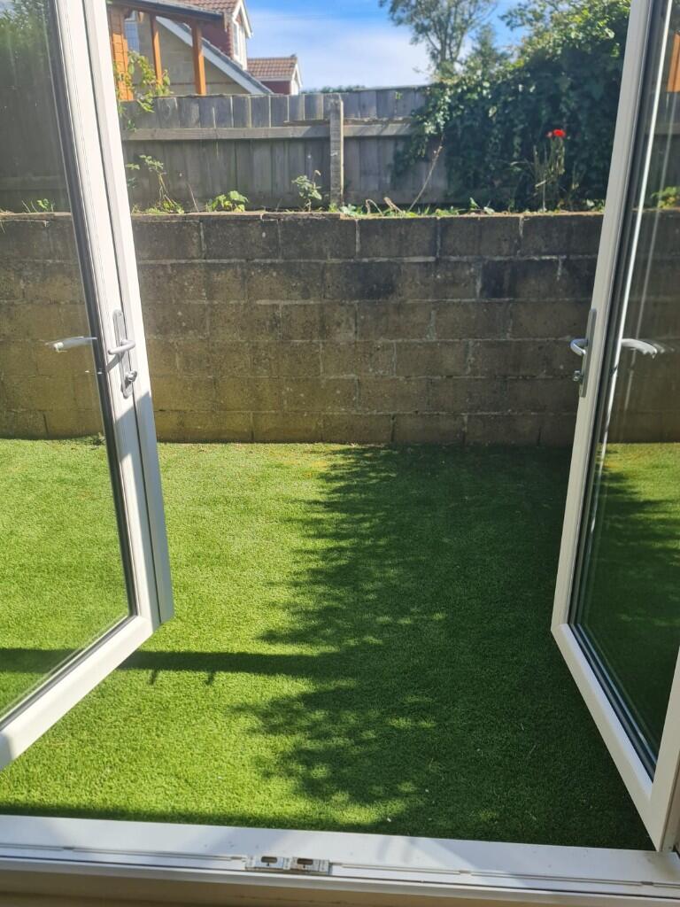 Doors To Rear Garden