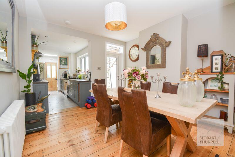Dining Room to Kitchen 