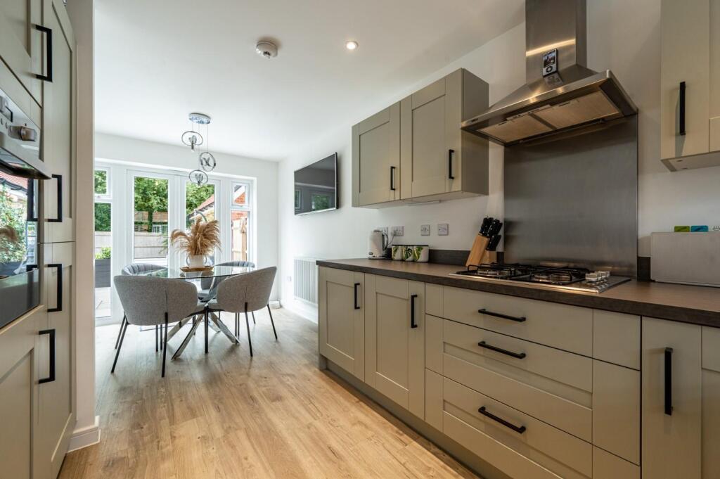 Kitchen/Dining Room