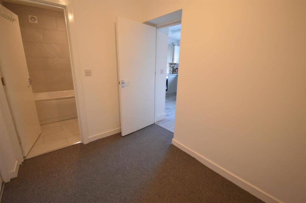 Hallway.JPG