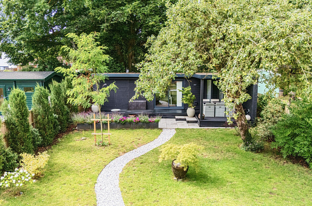 1327750-1-687fa6c...