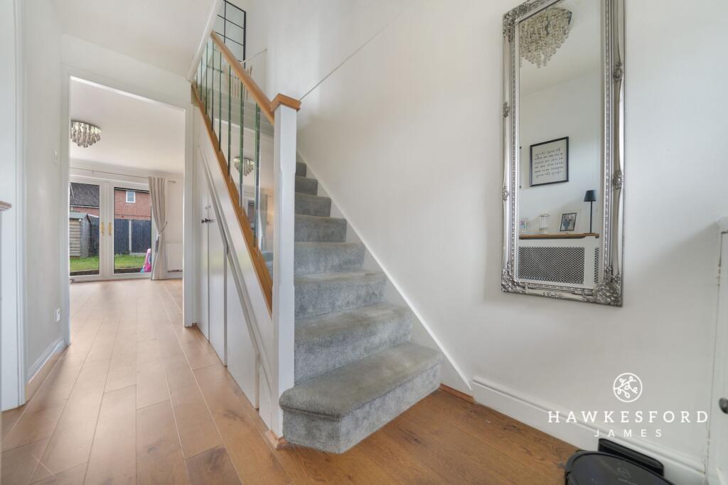 Diligent Drive, Sittingbourne - Entrance hall