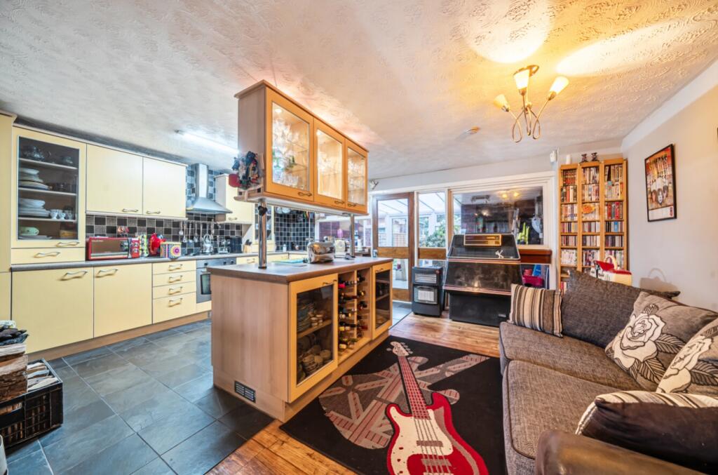 1395685-3-6960ebe47e35c