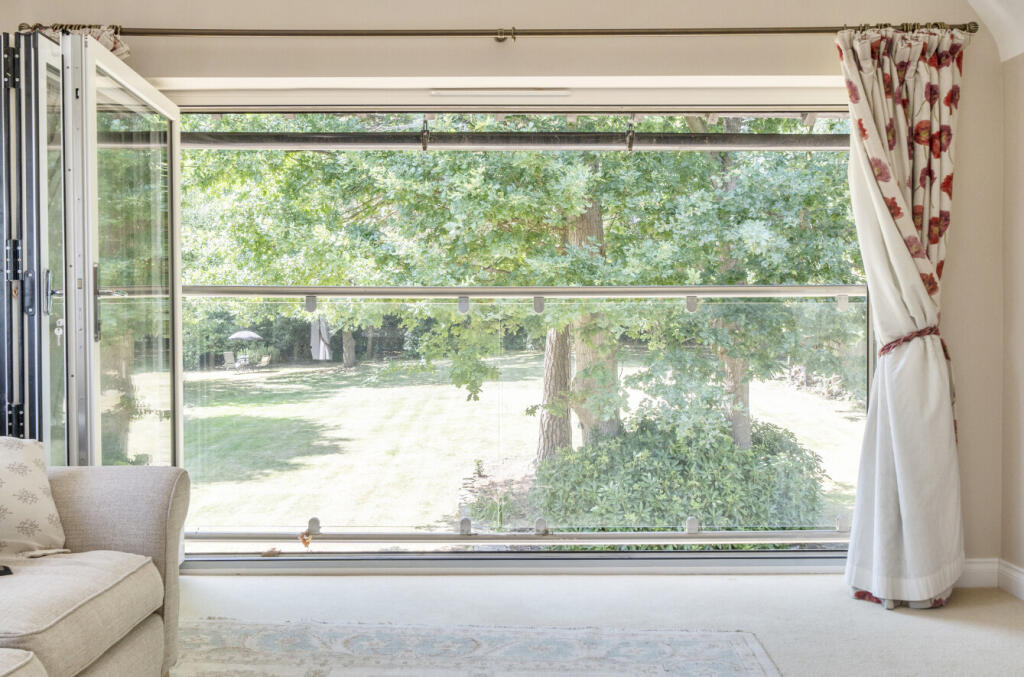 1318756-50-6867f8...