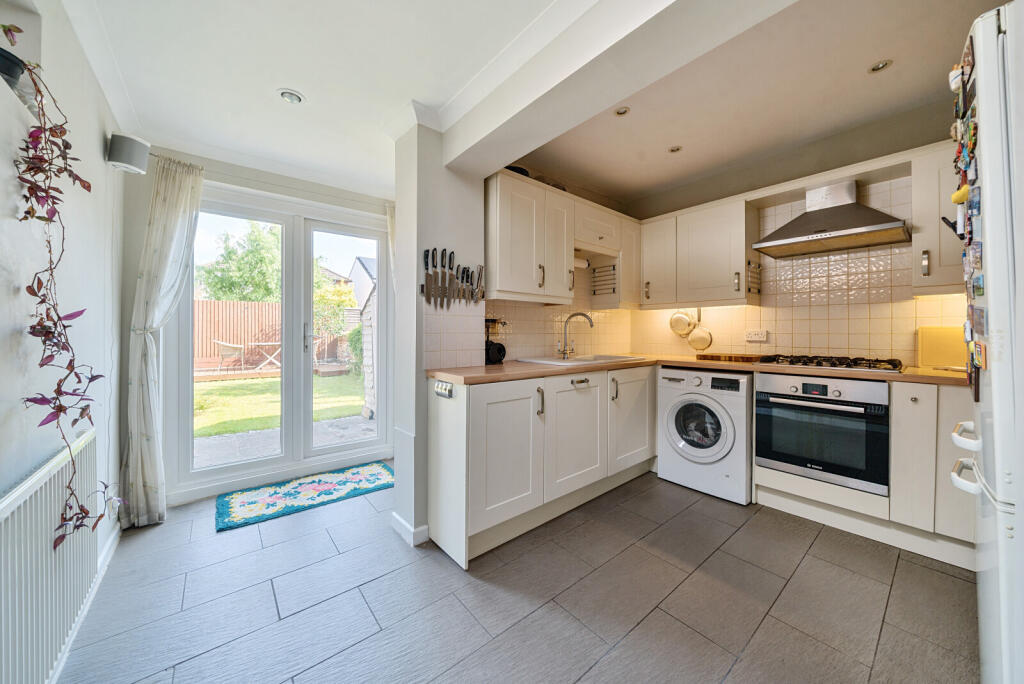 1309722-10-684bf3...