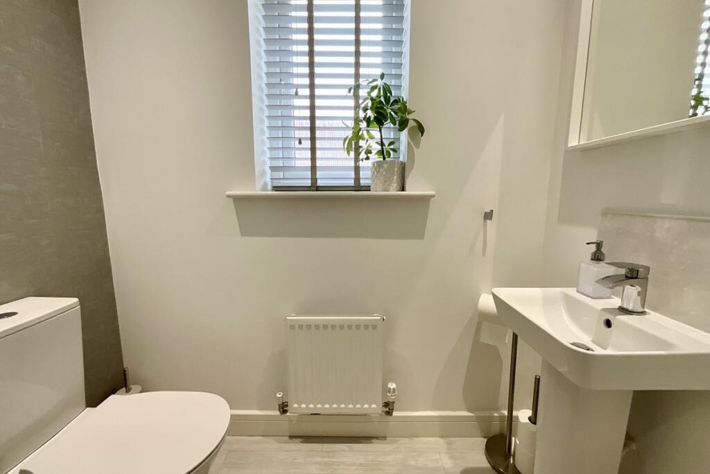 downstairs wc