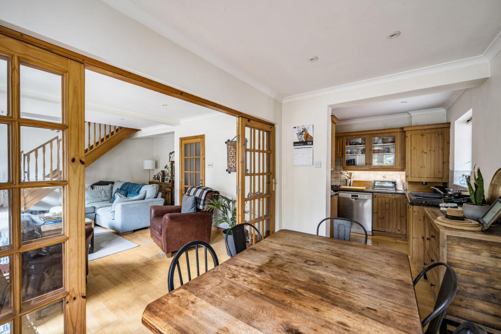 1347034-8-68baf51...