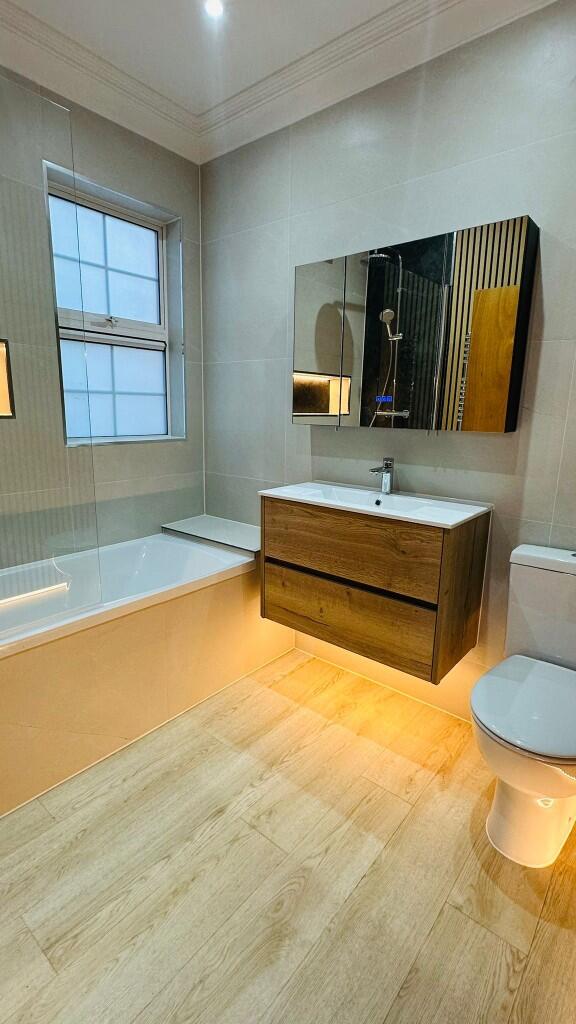 Bathroom / WC