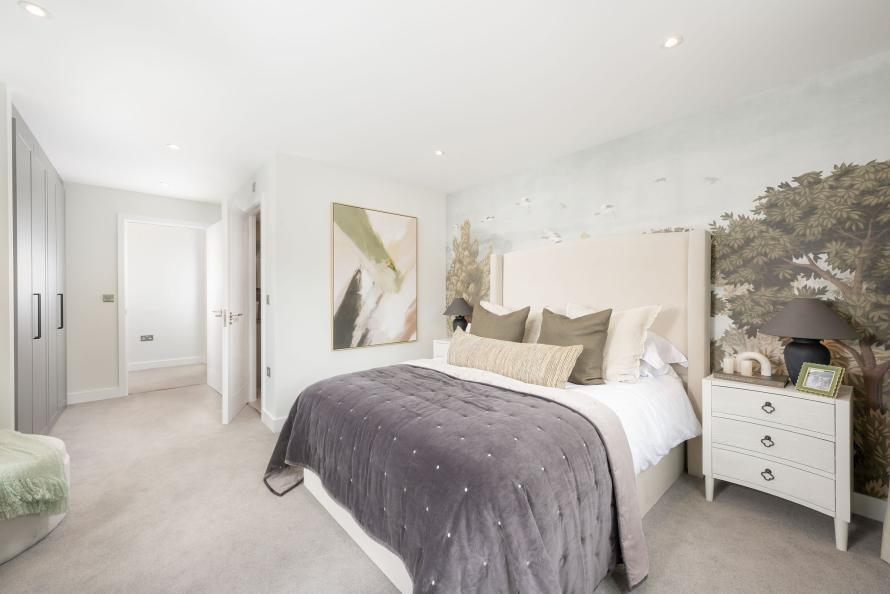 St Georges Place - The Framlingham, Number 1 - Principal