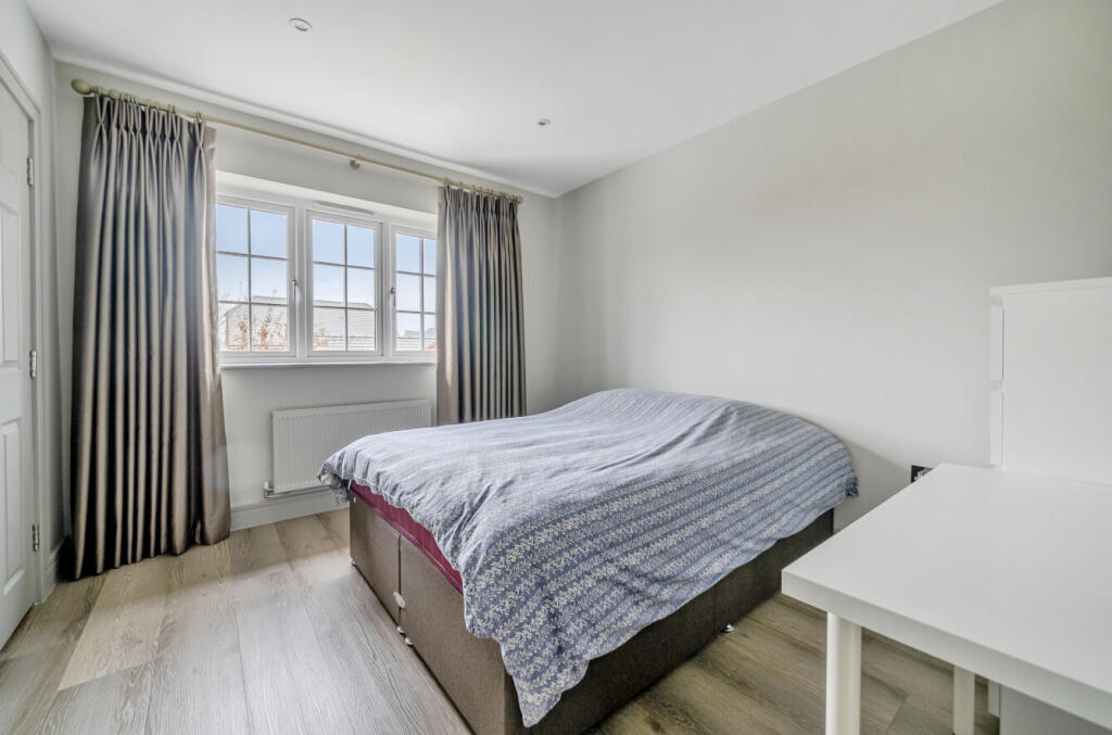 1385312-1-692863f...