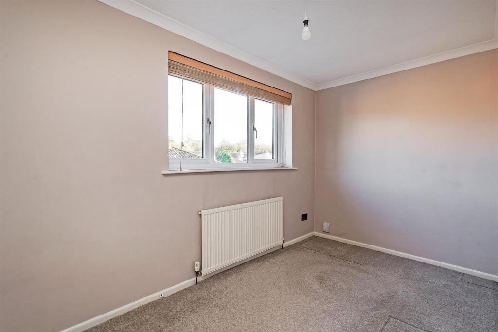 28 Whitemoor Drive-3_lo.jpg