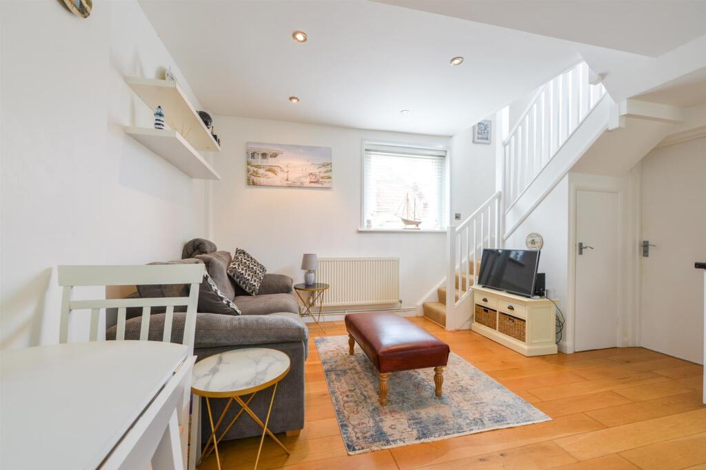 The Coach House5.jpg